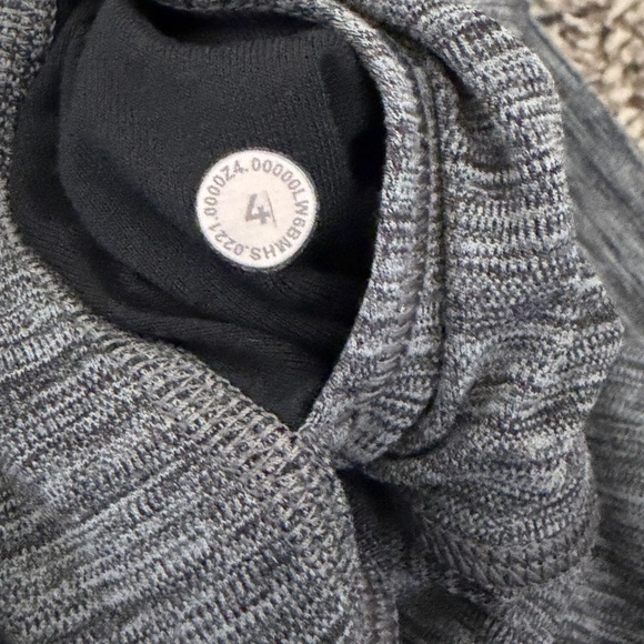 Lululemon Align Super High Rise Crop 21” Heathered Black Size 4 LW6BMHS - Picture 6 of 6